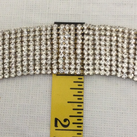 Elegant Gold and Silver color one piece Rhinestone Necklace * - Picture 5 of 5